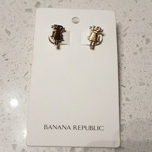 Banana republic earrings NWT